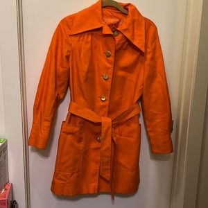 Vintage 1970s belted trench coat with pockets